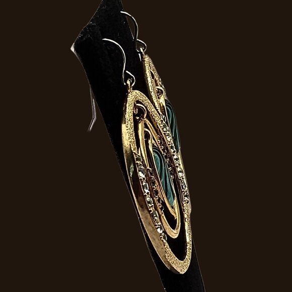 VTG Womens Gold Tone Lucite Chain Necklace Earring Set Textured Elegant Green - Picture 7 of 9